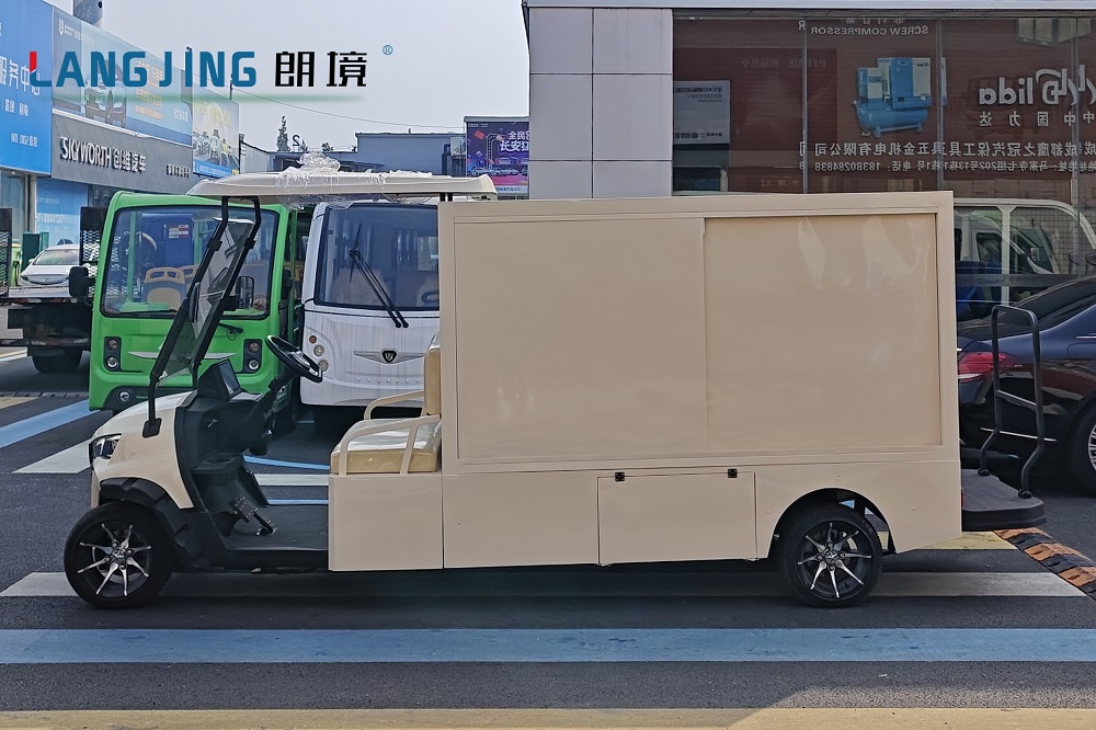 成都Bwin必赢亚洲·2023新款高尔夫箱式电动车上市-乐成案例-电动旅行车|景区旅行车|景区共享车|运营|出租|巡逻车|消防车|电动小火车|燃油旅行车|厂家-Bwin必赢亚洲