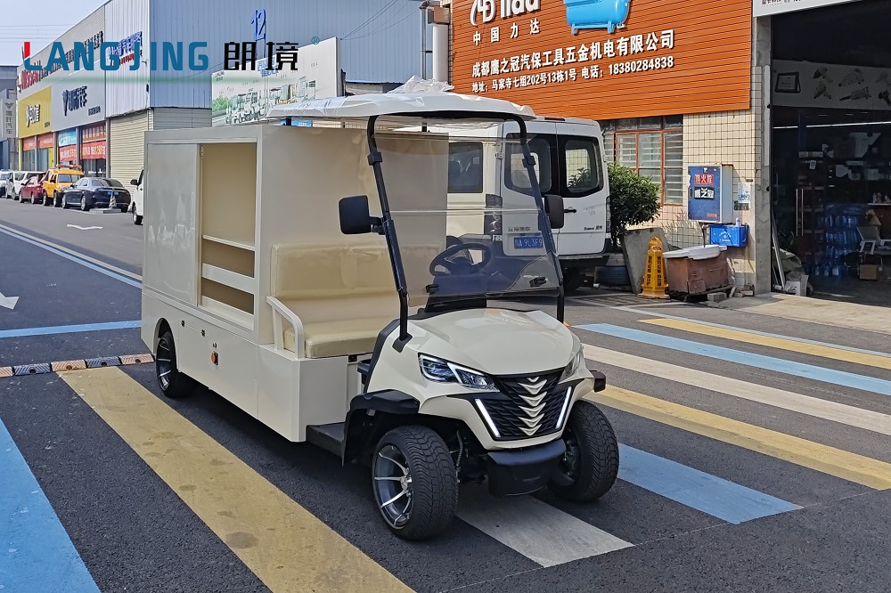 成都Bwin必赢亚洲·2023新款高尔夫箱式电动车上市-乐成案例-电动旅行车|景区旅行车|景区共享车|运营|出租|巡逻车|消防车|电动小火车|燃油旅行车|厂家-Bwin必赢亚洲