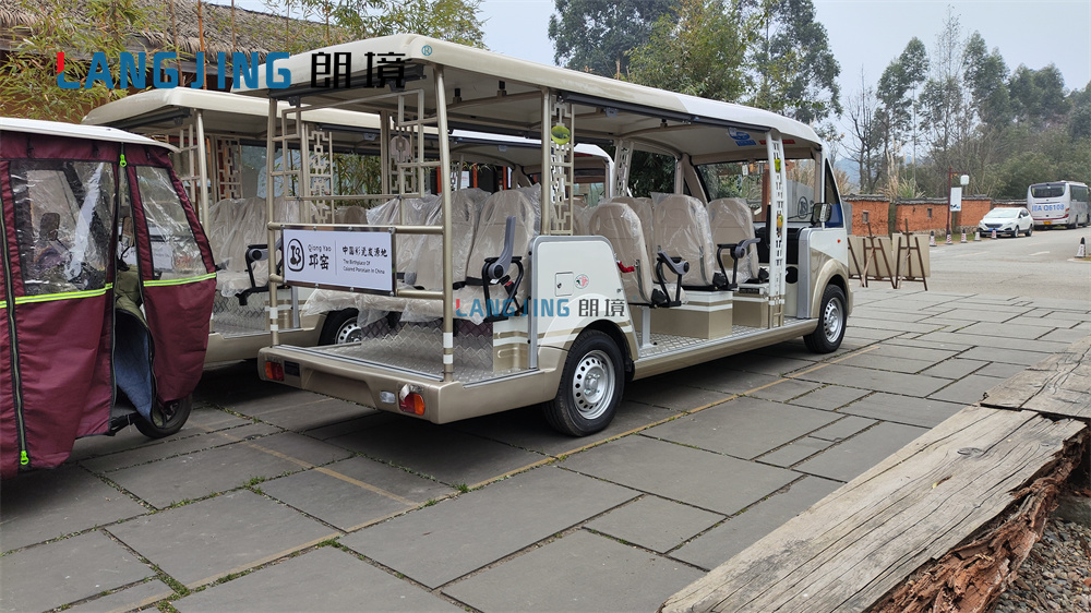 景区旅行车接待车交付——邛崃琼瑶龙门山-景区公园-电动旅行车|景区旅行车|景区共享车|运营|出租|巡逻车|消防车|电动小火车|燃油旅行车|厂家-Bwin必赢亚洲