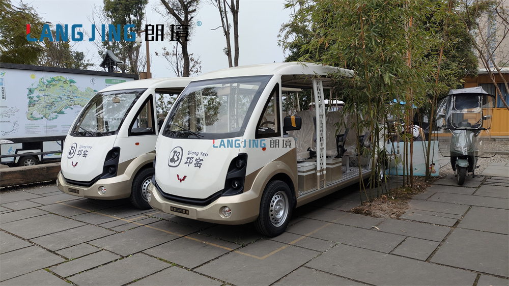 景区旅行车接待车交付——邛崃琼瑶龙门山-景区公园-电动旅行车|景区旅行车|景区共享车|运营|出租|巡逻车|消防车|电动小火车|燃油旅行车|厂家-Bwin必赢亚洲