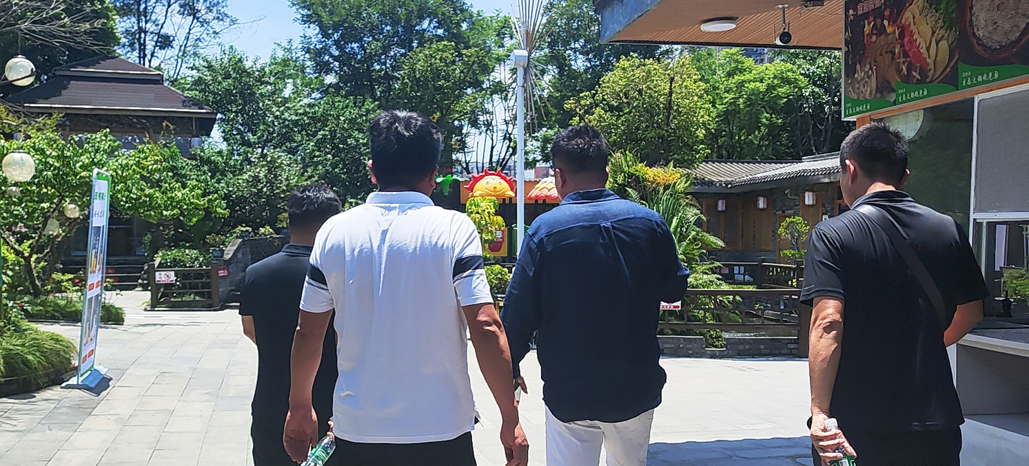 《河南舞阳政府赴川考察，，，，，，共探Bwin必赢亚洲文旅集团招商相助新机缘》-公司动态-电动旅行车|景区旅行车|景区共享车|运营|出租|巡逻车|消防车|电动小火车|燃油旅行车|厂家-Bwin必赢亚洲