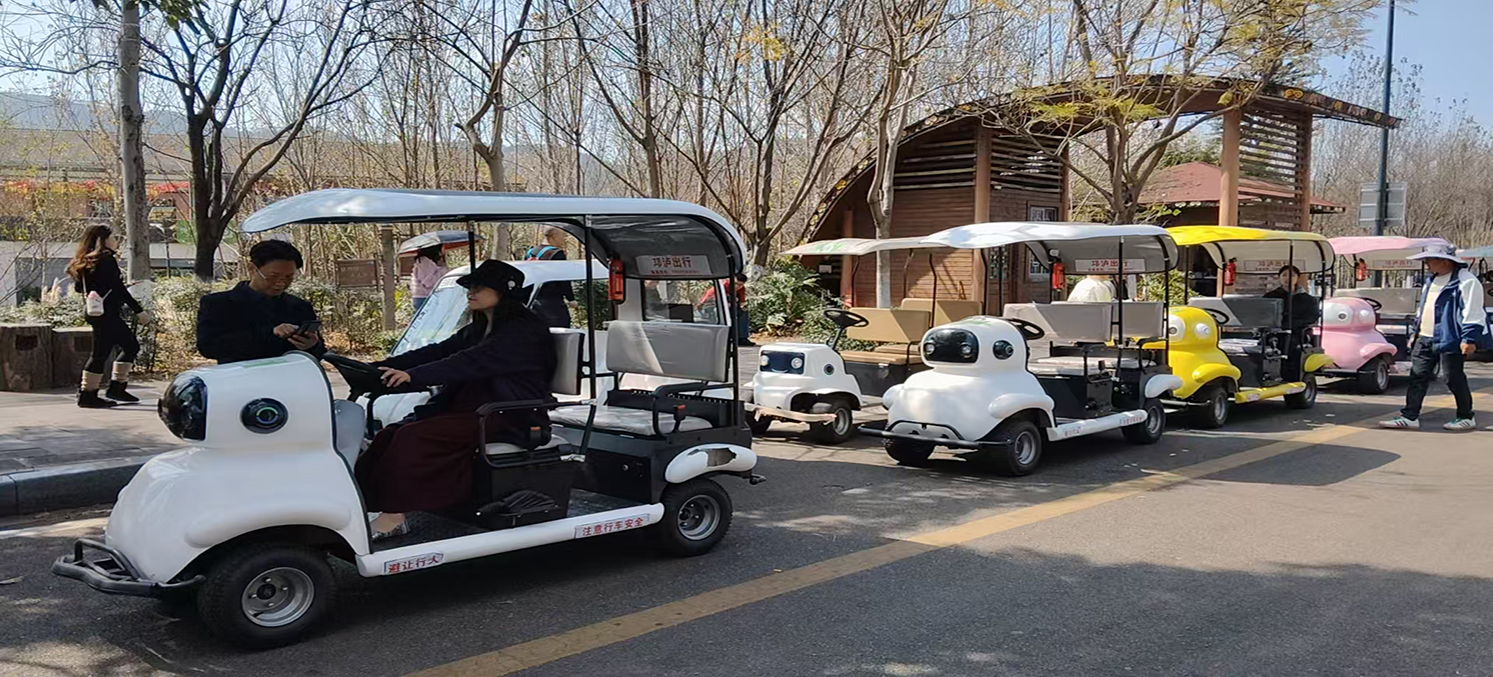 Bwin必赢亚洲文旅集团：西昌邛海畔，，，，游客驾驶共享车开启惬意游程！-公司动态-电动旅行车|景区旅行车|景区共享车|运营|出租|巡逻车|消防车|电动小火车|燃油旅行车|厂家-Bwin必赢亚洲